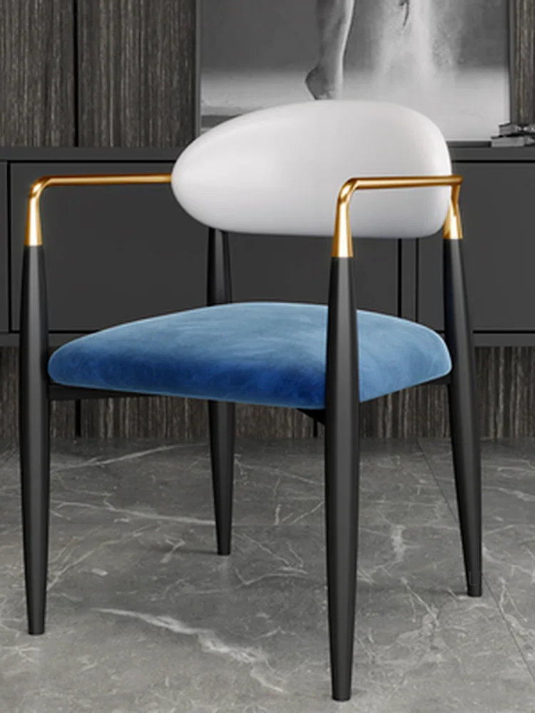 

Скандинавская мебель для гостиной из кованого железа, стулья для отдыха, кресло-спинка для ресторана и отеля, простой современный деловой к...