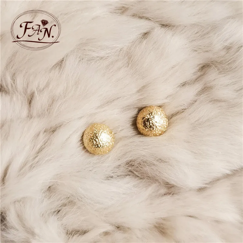 

2021 Trend Classic Hot Sale 0.8cm Diameter Daily Golden & Silver Color Frosting Ball Shape Fashion Stud Earrings Gift Girl Women
