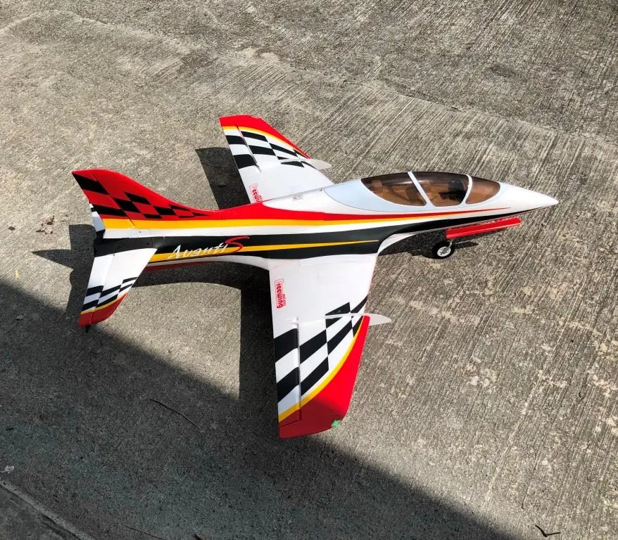 Freewing rc самолет Avanti S 80 мм edf реактивный комплект с сервоприводами - Цвет: Red