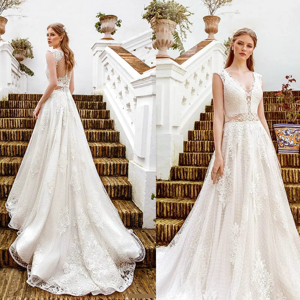 

Fashion Wedding Dresses V Neck Sleeveless Lace Appliques Bridal Gowns Custom Made Button Back Sweep Train A Line Wedding Dress