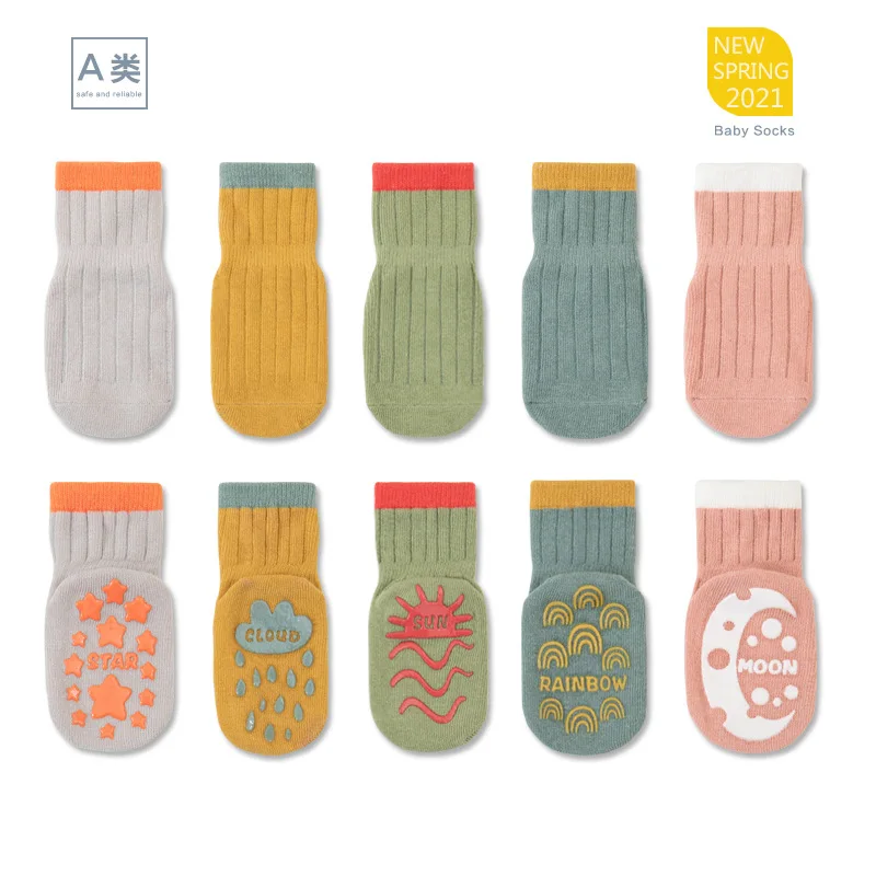 

2021 New Baby Socks Shoes 100% Organic Cotton Baby Toddler Middle Tube Garter With Non-Slip Glue Design Soft Cartoon Floor Socks