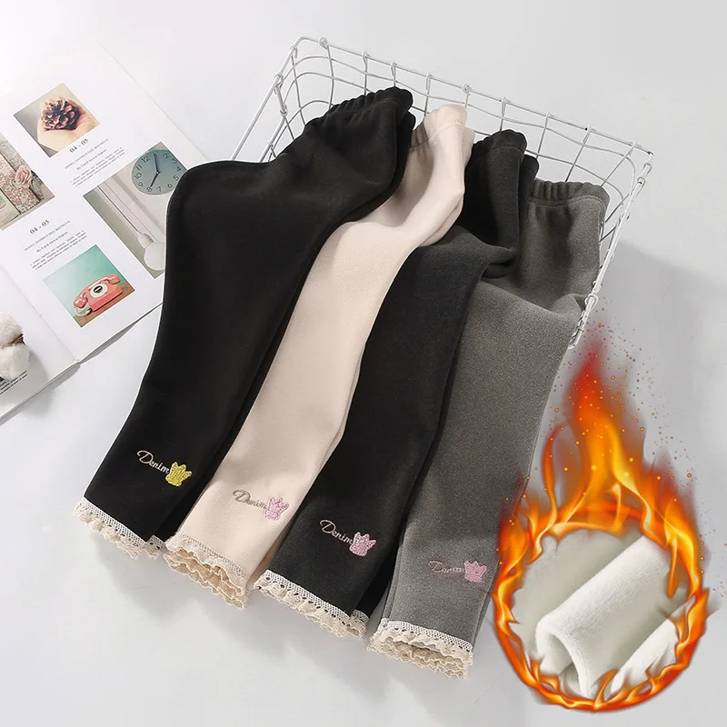 

Winter children's clothing 2021 Korean children pants baby leggings girls plus velvet embroidered leggings outer wear thickening
