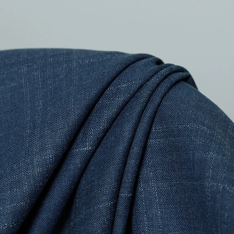 Костюм шерсть ткань из окрашенной пряжи гребенной шерсти темно синего цвета в