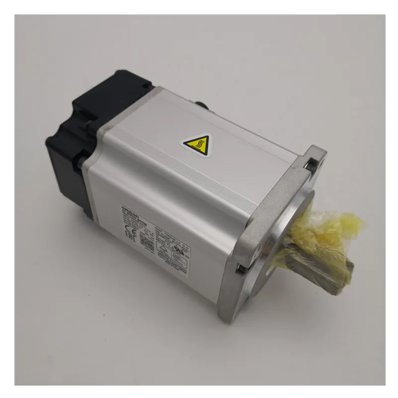 

OMRON R88M-K40030H-S2-Z Servo Motor 400W