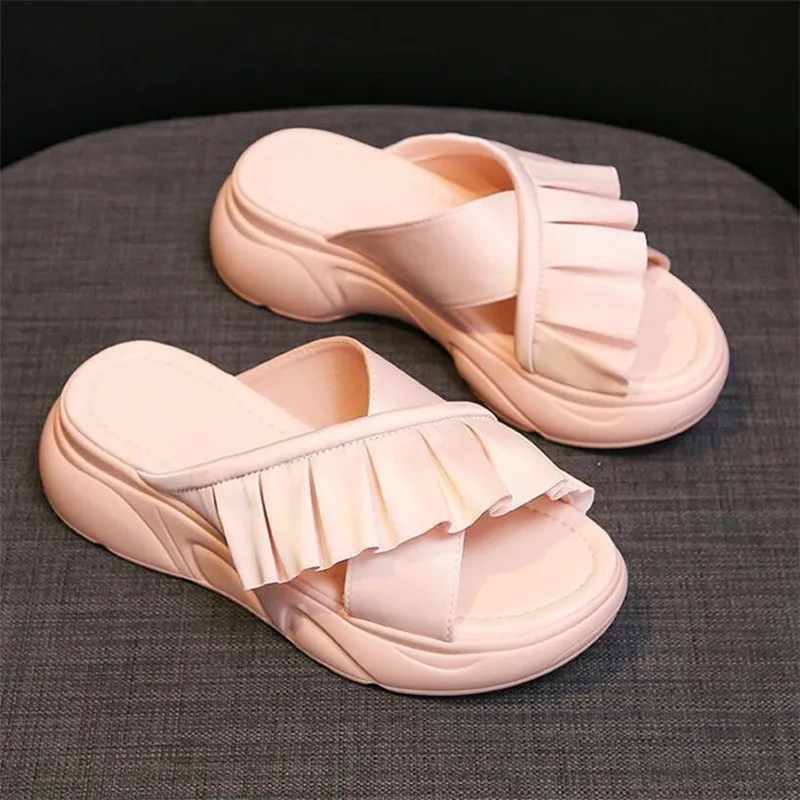 

Women Summer Slippers Lace Trimming Fashion Platform Shoes 2020 New Fashion Slippers Non-slip Basic Mid Heel Slippers