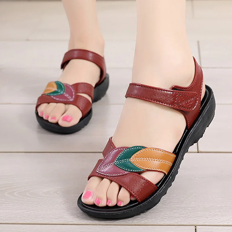 

Female Summer Shoes Women Sandals Cheap Walking Shoes Women Slides Leaves PVC Mom Sandals 2020 Classic Shoes Woman Flip Flops