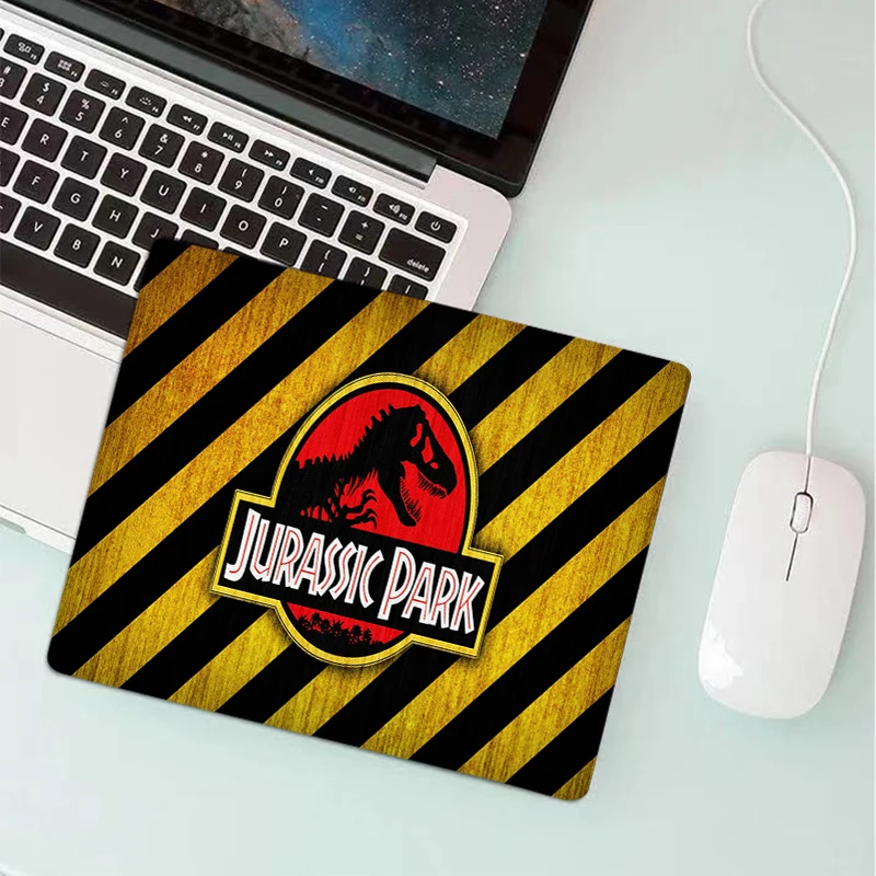 

Mouse Pad Jurassic Park Keyboard Mat Desk Durable Desktop Laptop Mousepad Gaming Small Gamers Decoracion Gamer PC Computer CS GO