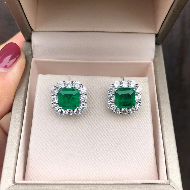 

Серьги-гвоздики женские из серебра 100% пробы, с изумрудом, 7 х7 мм