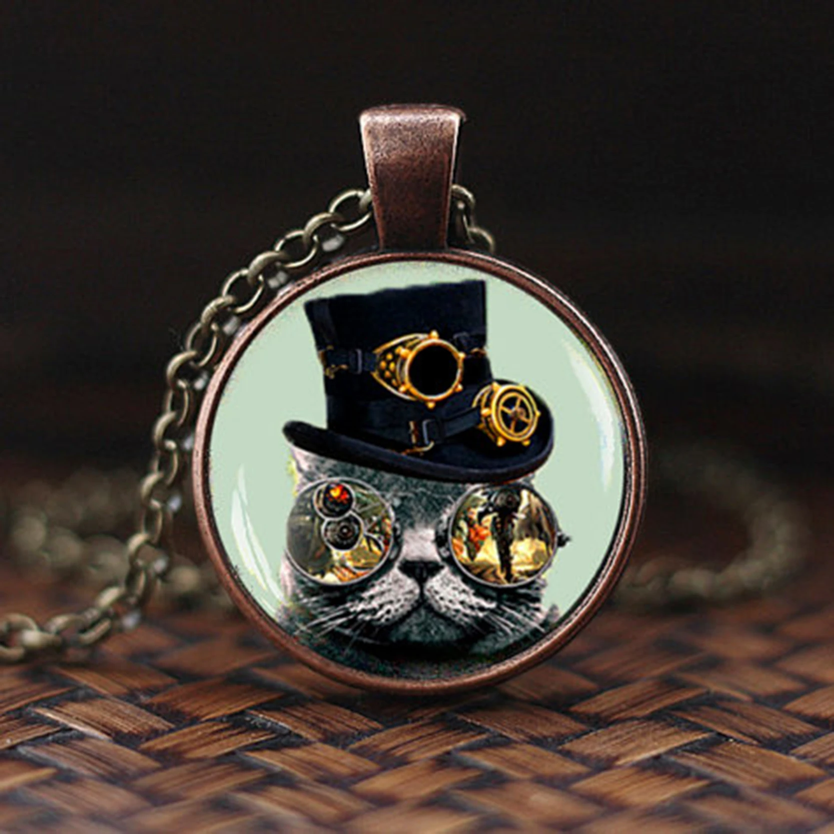 

2019 Newest Pumpkin and Cat Glass Cabochon Pendent Necklace Halloween Pendant Pumpkin and Cat Hand Craft Jewelry