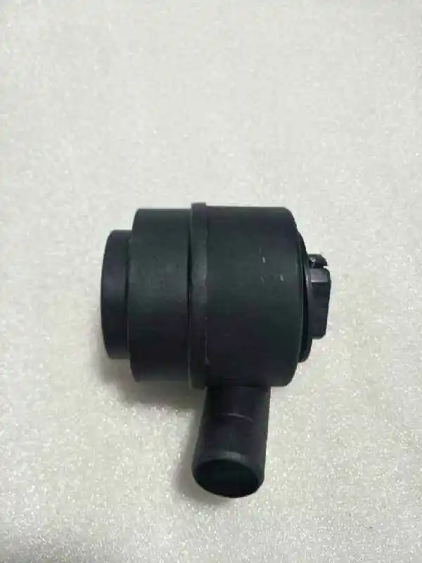Клапан дыхательного механизма для SKODA OCTAVIA 1997 2011 06A 103 465 B 06A103465B|Клапаны и детали| |