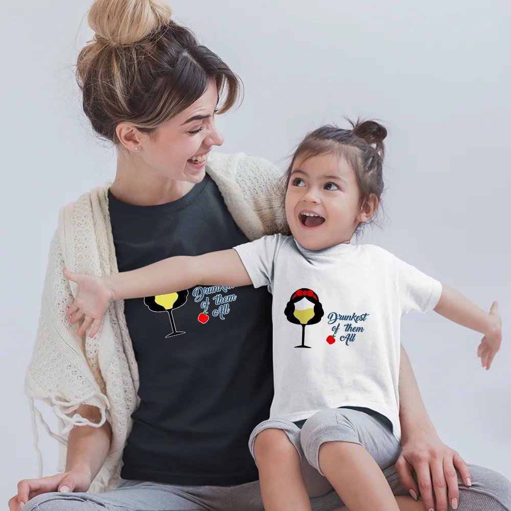 

Drunkest Of Them All Kawaii Disney Snow White Wine Glass Princess Cartoon Pattern Family Matching Clothes Black Fashion T-Shirts