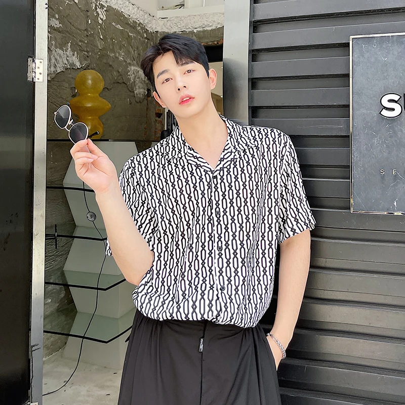 

New Summer Men Streetwear Vintage Print Fashion Loose Casual Suit Collar Short Sleeve Shirts Male Korean Shirt Man