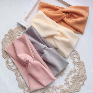 Женская бархатная повязка на голову с перехлёстом, с узлом