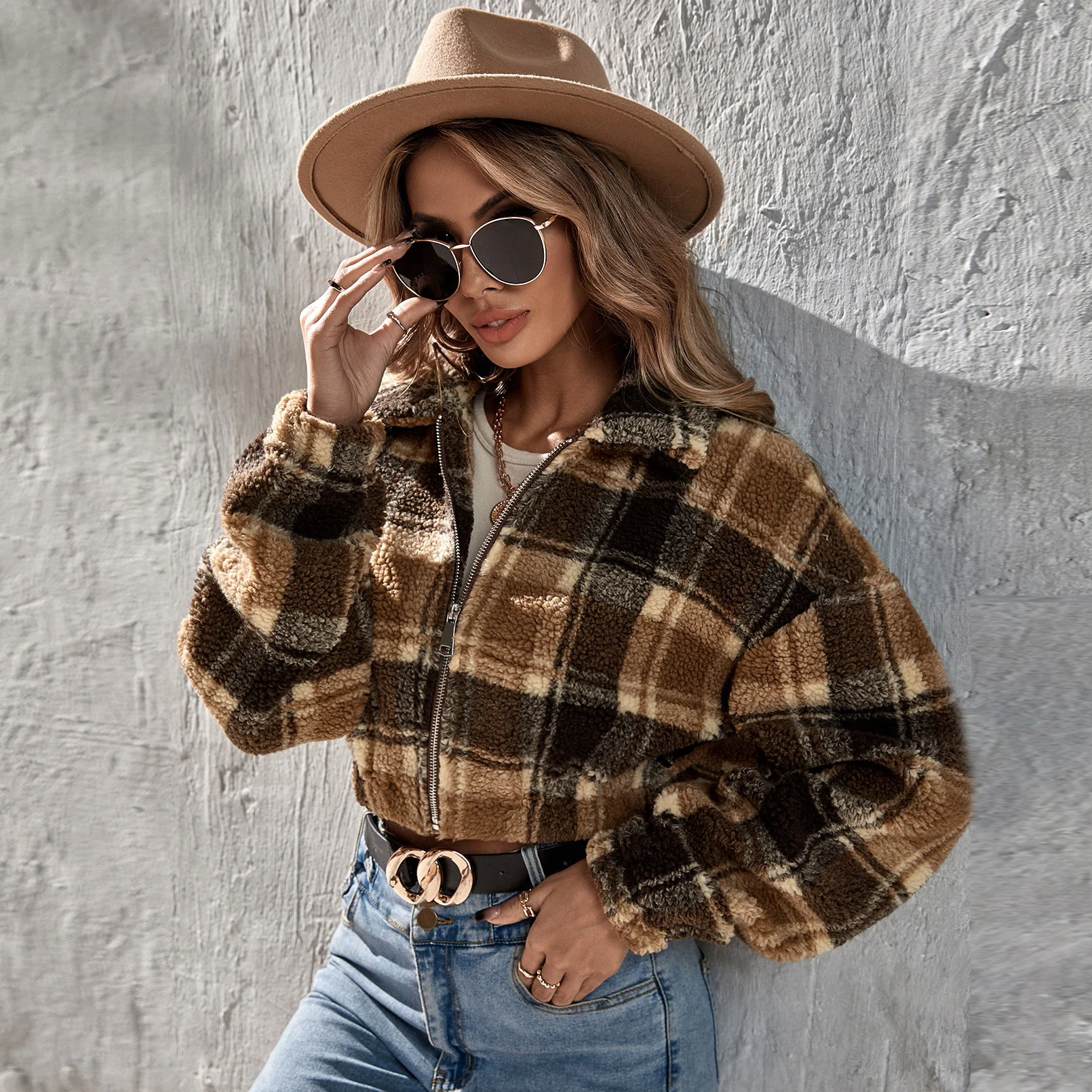 

2021 Autumn And Winter New Women's Coat Plaid Printed Short Lamb Wool Coat Female Jacket With Zipper Cardigan Woman Clothes Top