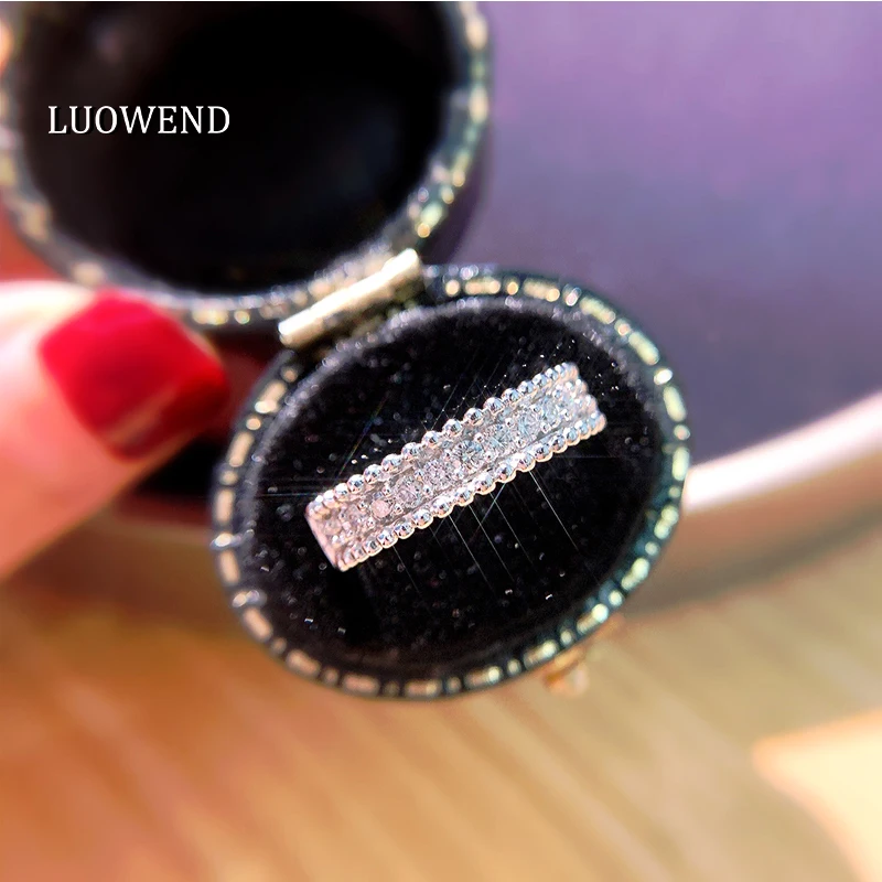 

LUOWEND 100% Real 18K White Gold Ring Classic Row Drill Wedding Band Elegant Bague Natural Diamond Ring for Women