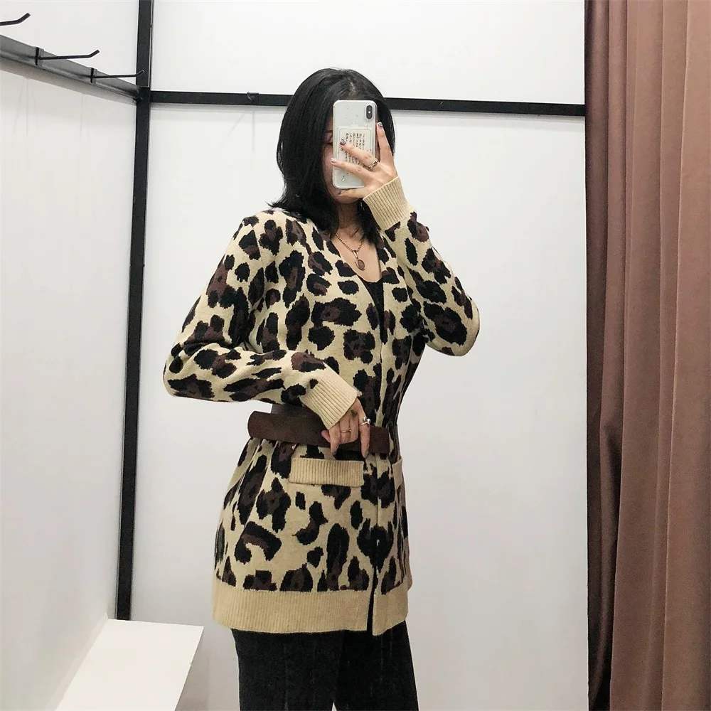 

Women Fashion Belt Leopard Print V-neck long-sleeved Knitted Cardigan Sweater Outerwear Chic Tops