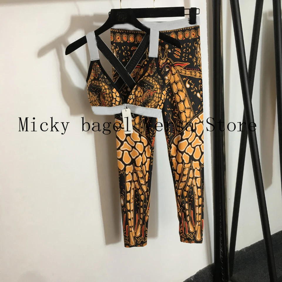 

luxury design leaf letter printing fashion women's sports suit sexy off shoulder sling Vest + high waist slim casual Yoga Pants