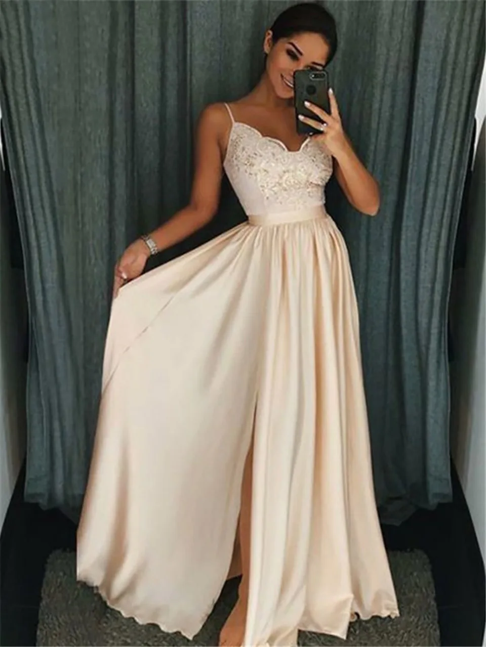 

Bridesmaid Dresses Elastic Satin A Line Gown Thigh-High Slits Prom Party Gown Sweetheart Sleeveless Applique Dress