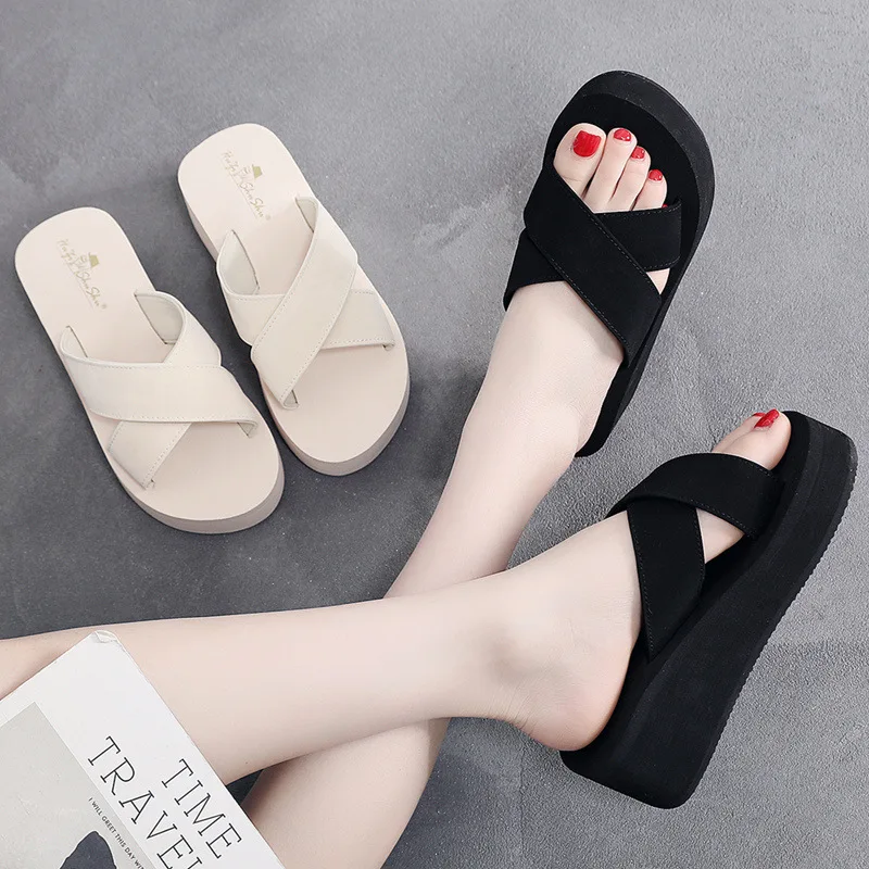 

This summer's new fashion really adds platform flip-flops for women
