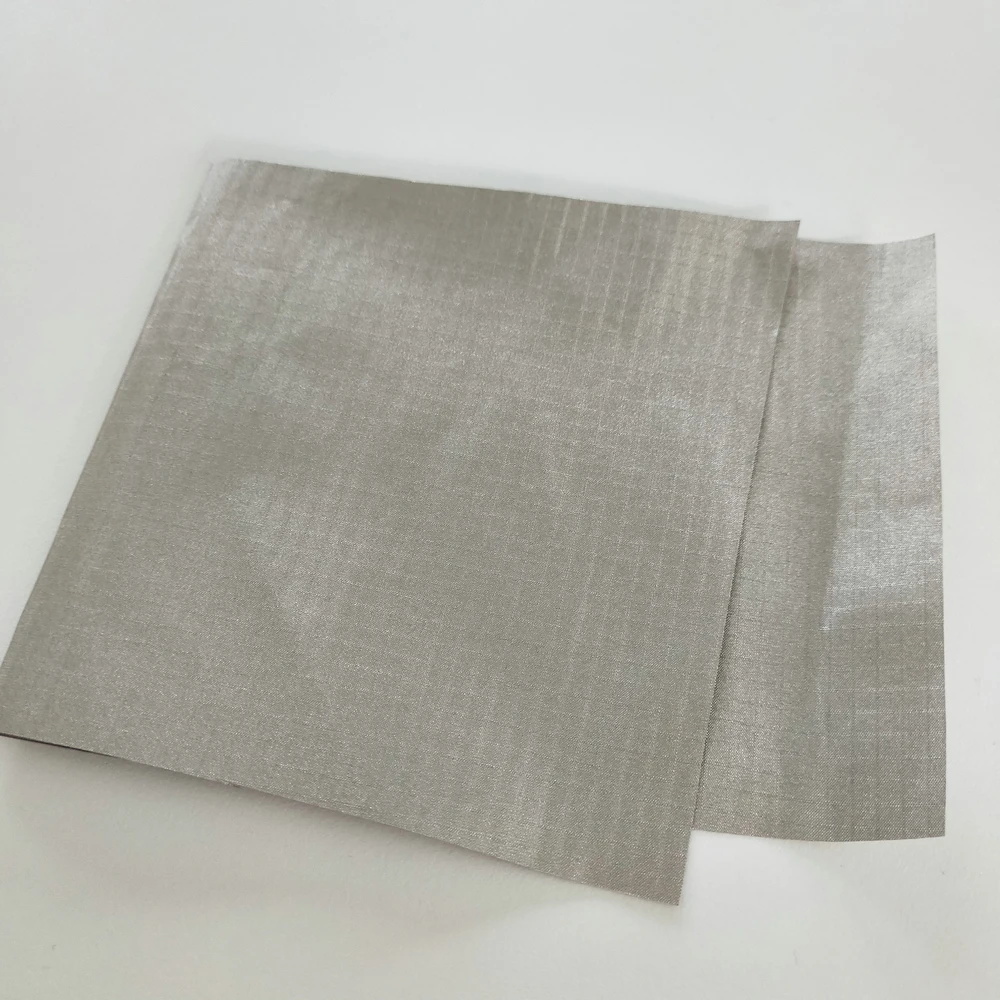 Проводящая лампа/проводящая ткань