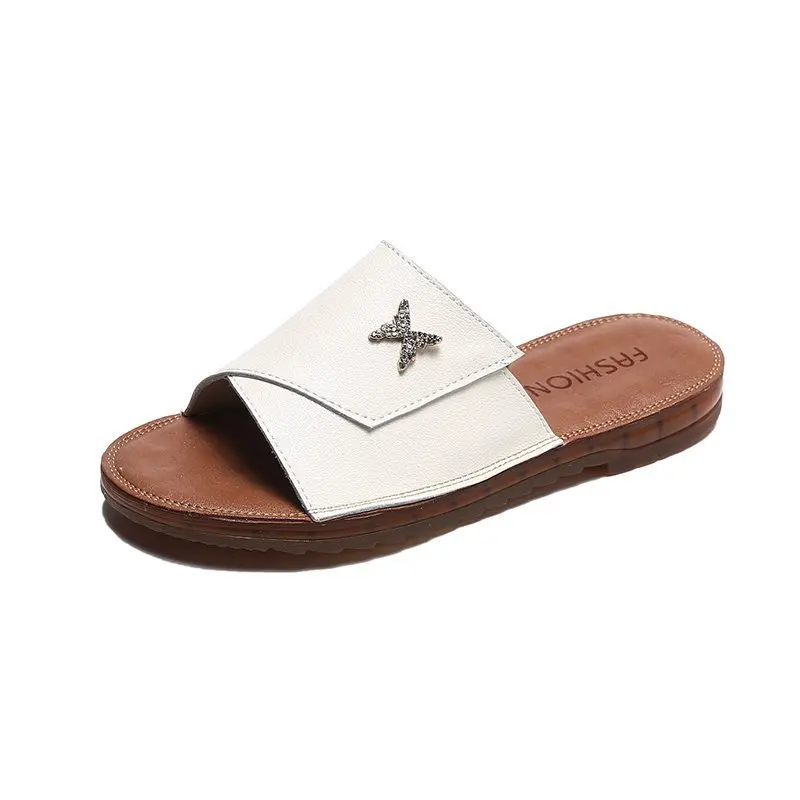 

Low Rivet Shoes Woman 2021 Slippers Summer Pantofle Luxury Slides Flat Genuine Leather Soft New Designer Concise Basic Metal Dec