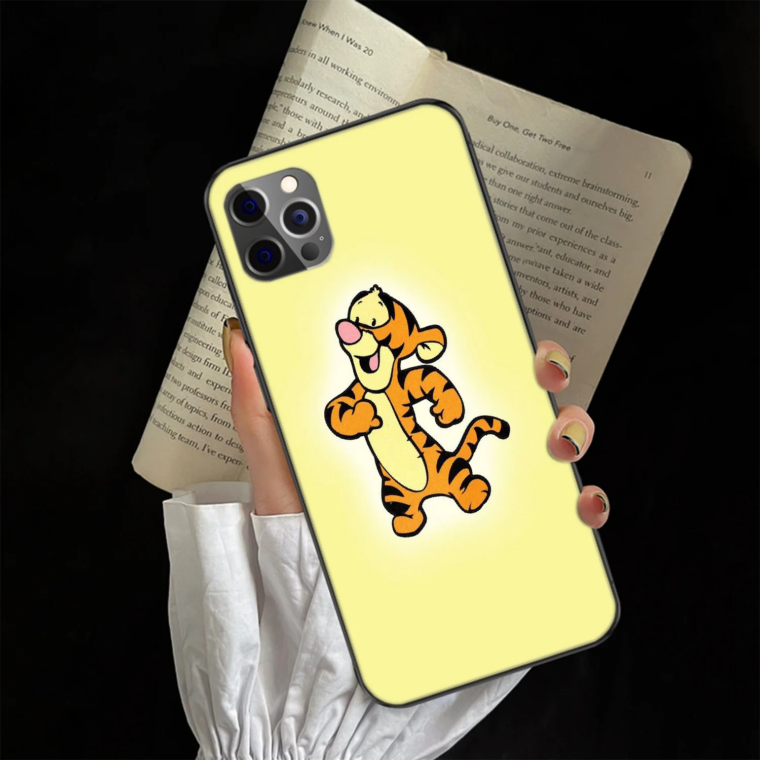 Милый чехол для телефона девочек Tigger Eeyore iPhone 4 4s 5 5S SE 5C 6 6S 7 8 Plus X XS XR 11 12 Mini Pro Max 2020 black
