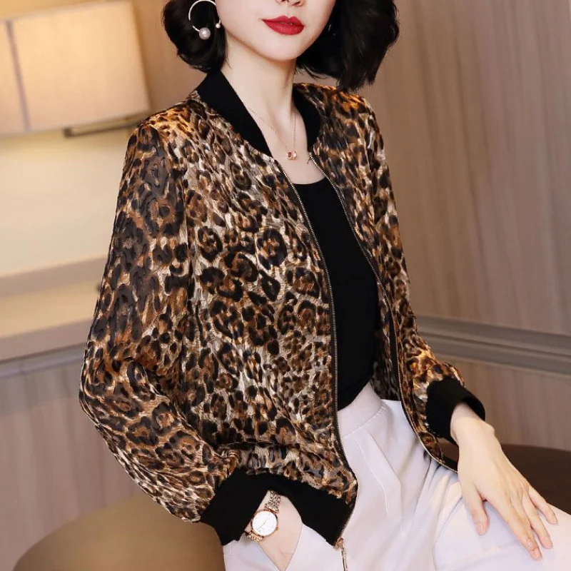 Размера плюс женская с принтом Базовая куртка длинным рукавом тонкая одежда