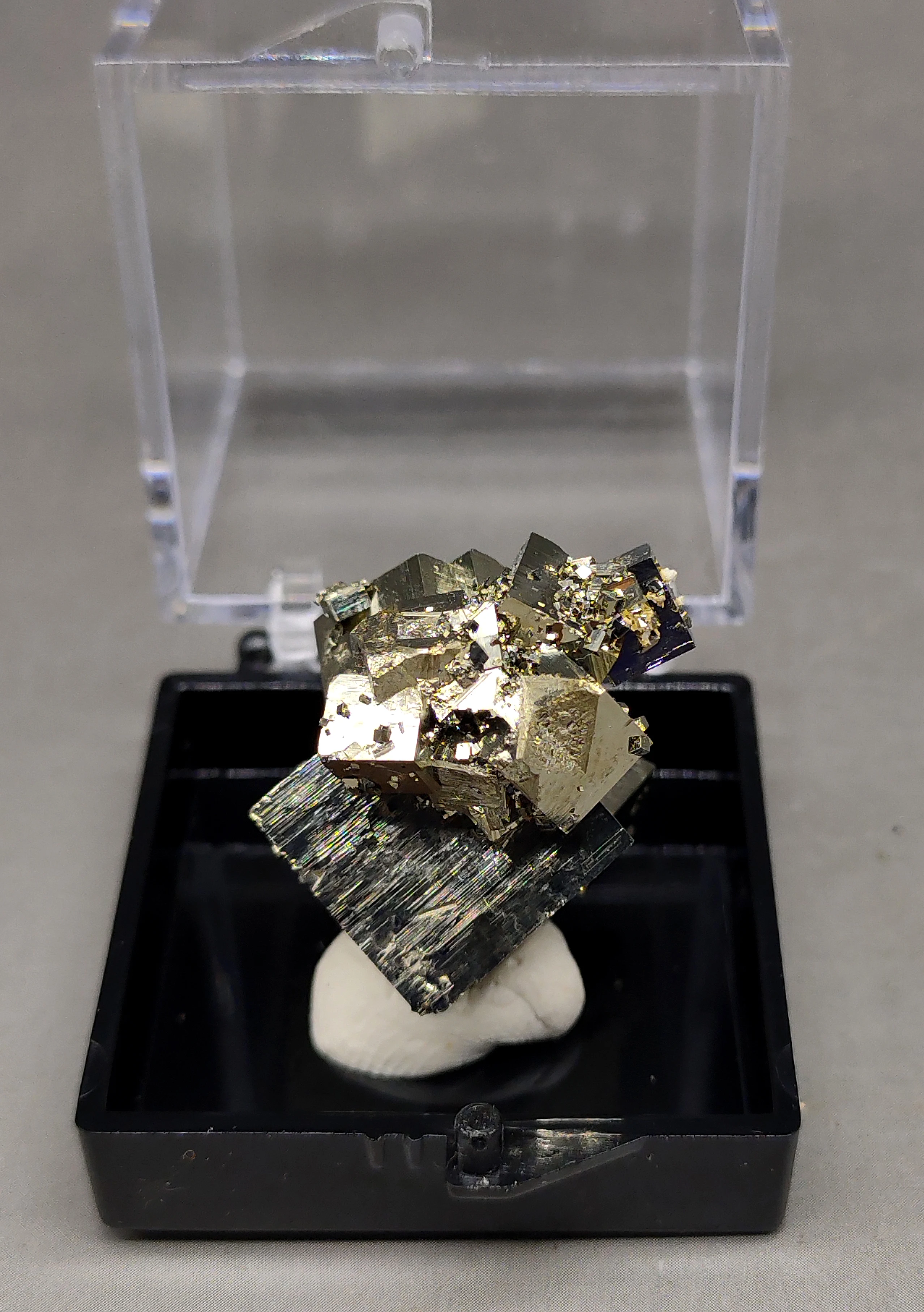 100% натуральный редкий кубический Пирит минеральный образец камни и кристаллы