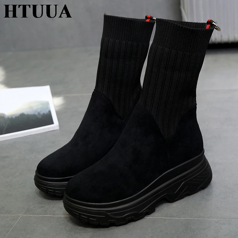 HTUUA/повседневные женские ботинки из флока; сезон осень-зима; теплые плюшевые женские ботильоны без застежки на массивной платформе; SX1775
