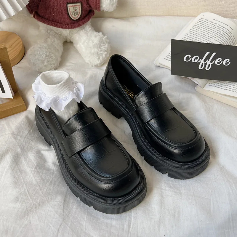 

British Style All-Match Women Shoes Autumn Loafers With Fur Shallow Mouth Clogs Platform Oxfords Round Toe Casual Female Sneaker