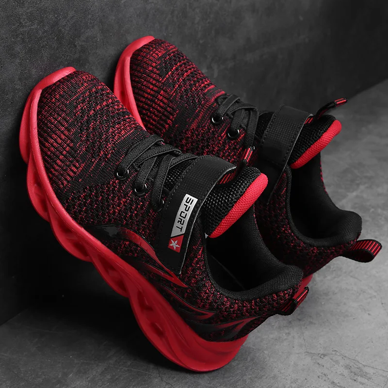 Обувь для больших детей Дышащие кроссовки мальчиков Сезон весна осень Легкая