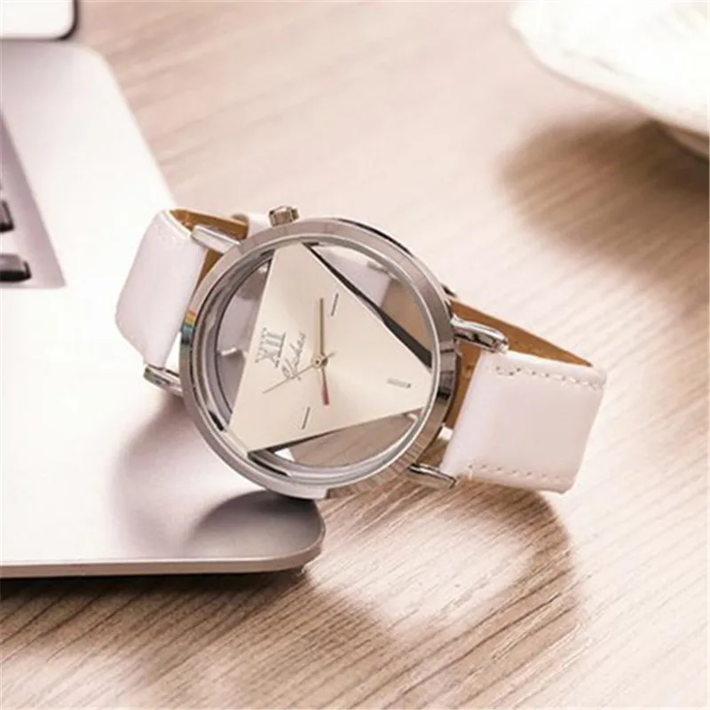 

Hesíodo Senhoras Nova Moda Design de Relógios Elegante trianggulo Oco de Moda Das ним do Relógio com De Couro Fino Relógio