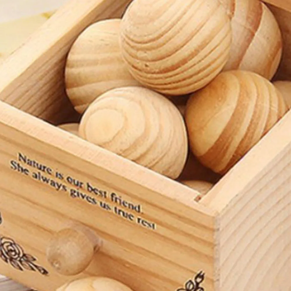 

100pcs Natural Cedar Wood Balls Camphor Wood Balls Moth Repellent for Drawers Storage Boxes Closets