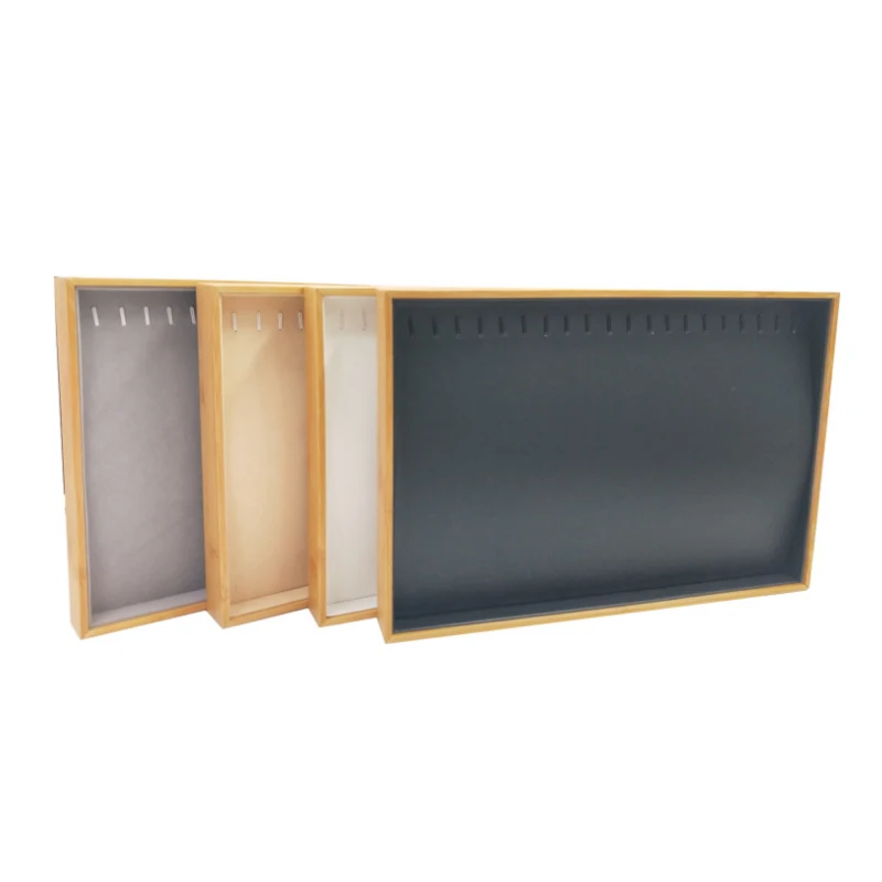 Подставка для ювелирных изделий из массива дерева и микрофибры подвесной