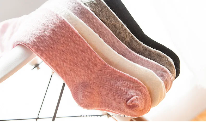 Одежда для маленьких девочек Сезон Четыре года длинные хлопковые сетчатые чулки