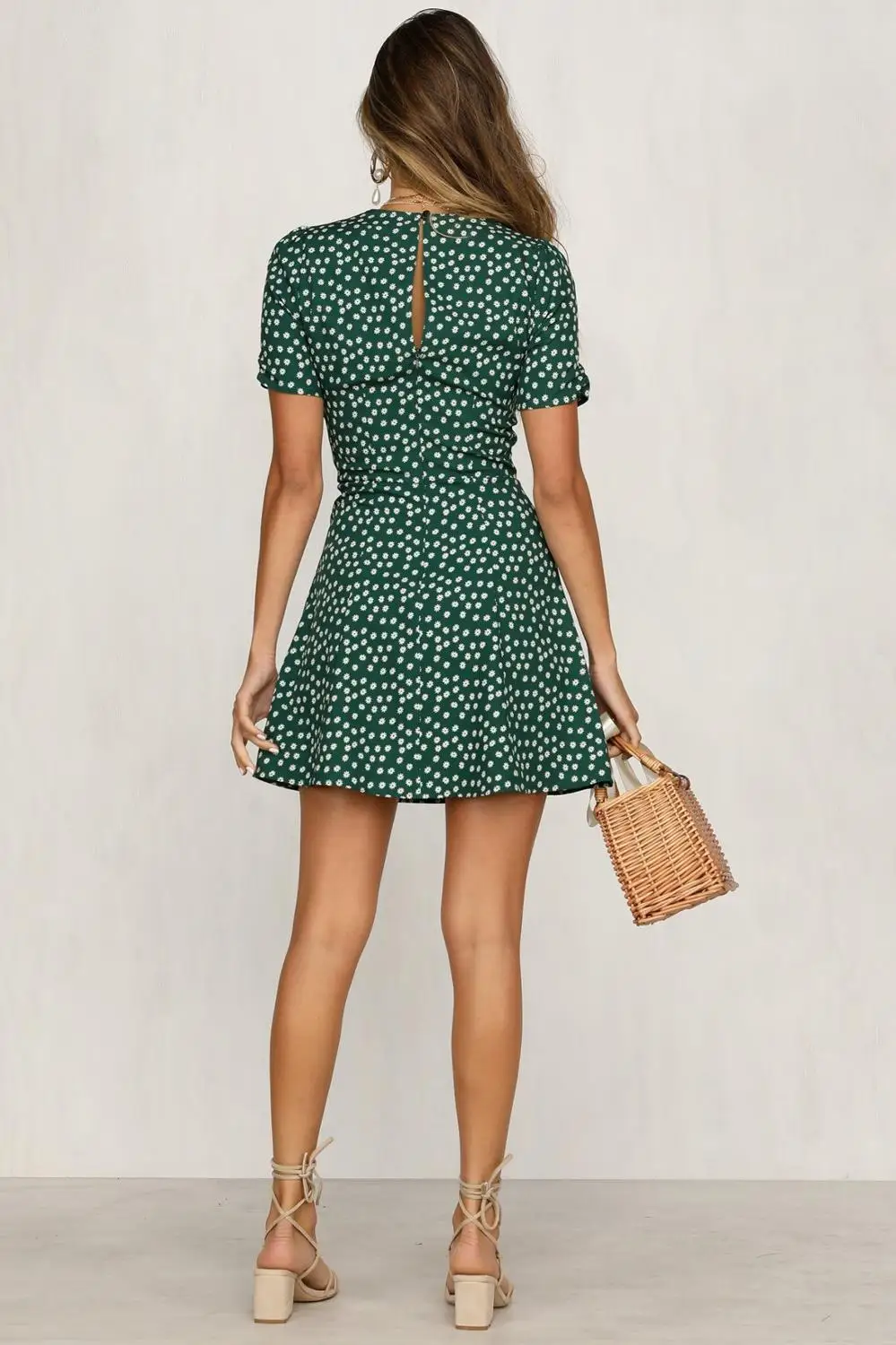 

New Women Summer Casual Short Sleeve Floral Boho Dress Party Evening Beach V neck Dress Fashion Sexy Mini Dresses