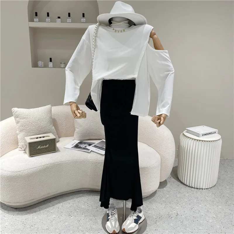 

Two Piece Set Women's Spring Niche Design Fashion Irregular Wide Truffle Shoulder Long Sleeve T-shirt + Pleated High Waist Skirt