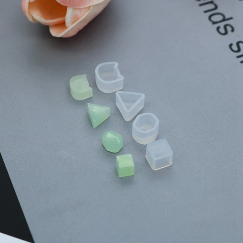 

Hand Made DIY Crystal Glue Dropping Tool Set Bracelet Pendant Ornament Silica Gel Mould Combination with Drill Bit