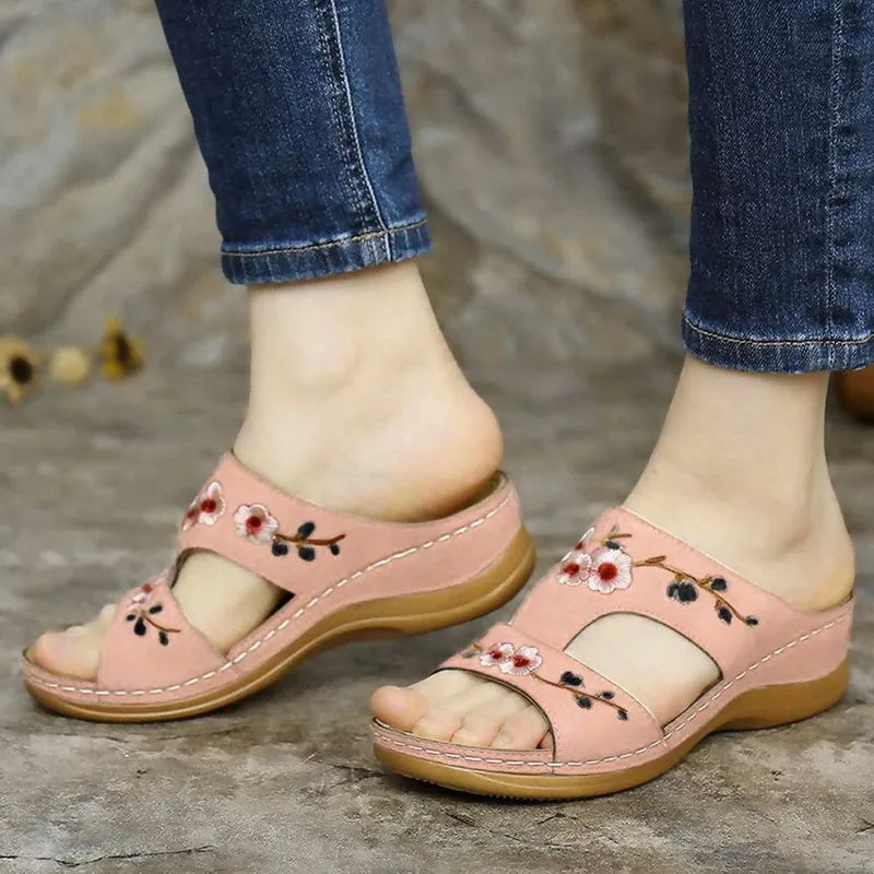

New Summer Shoes Woman Flower Printed Slippers Fashion Wedge Shoes embroidery women Sapatillas De Verano Para Mujer 2021