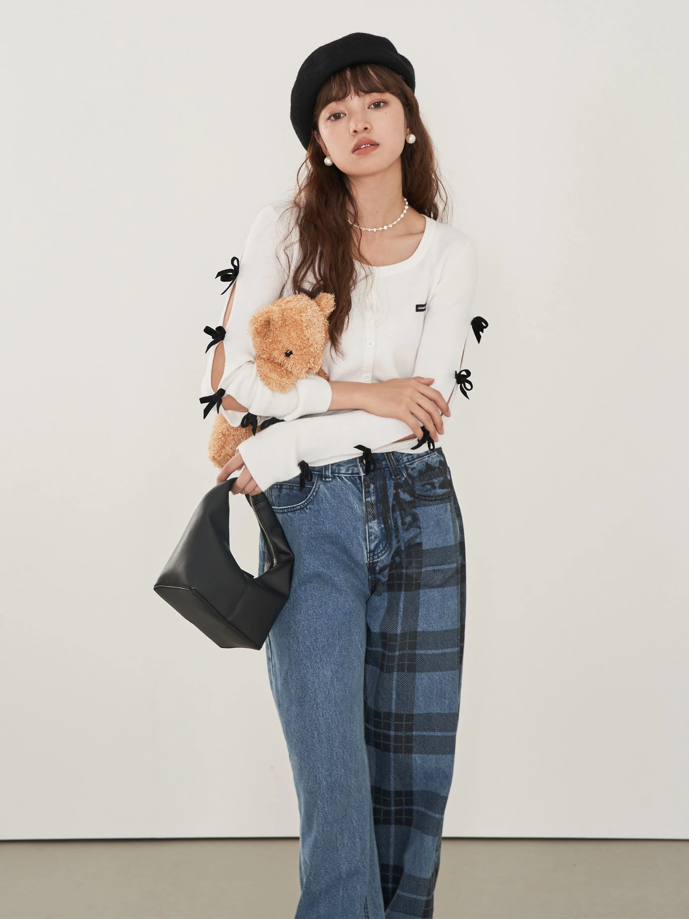 

Mummy Cat 2021 Original Design Autumn Double-sided Velvet Bow Soft Skin-friendly Round Neck Knitted Women Long-sleeved Sweater