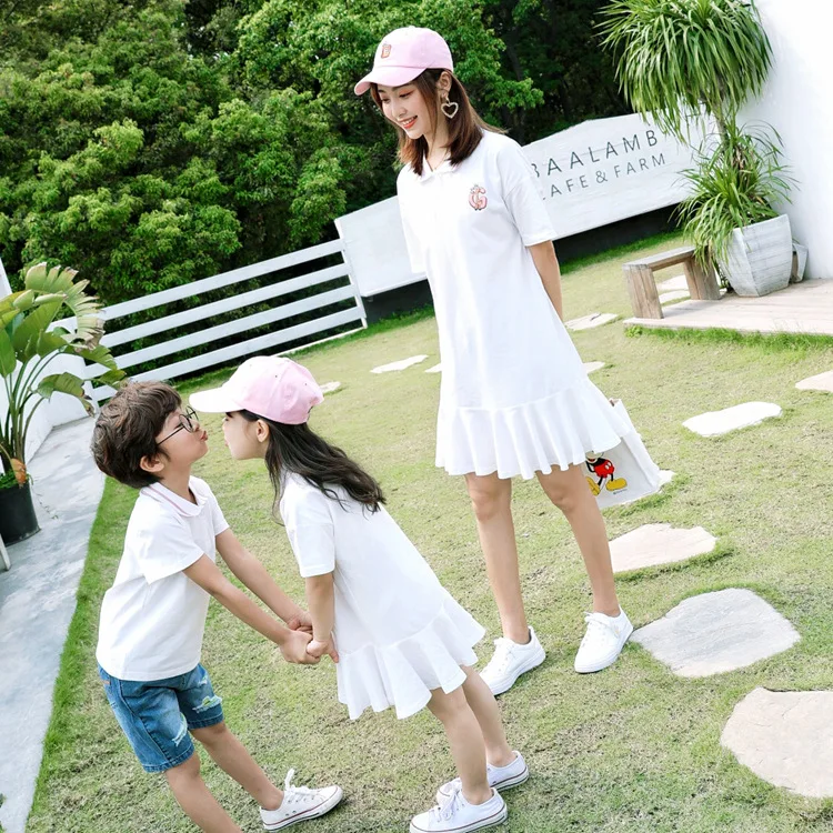 

Parent-child short-sleeved polo shirt skirt 2020 summer new family three-piece dress female and female t-shirt skirt