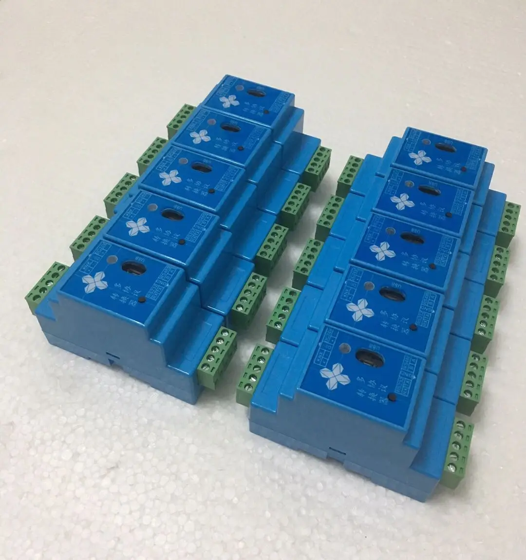 

Загрузчик KNX/RS485 KNX/RS232 KNX