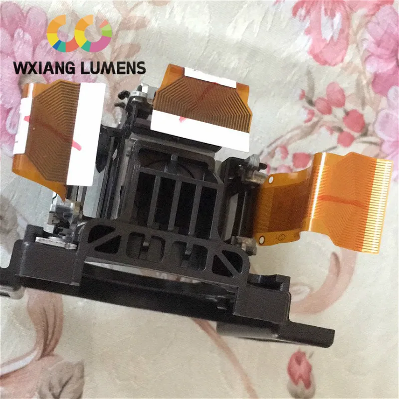 Проектор LCD Prism Assy оптовая продажа блок оптического блока Подходит для EPSON H720 |