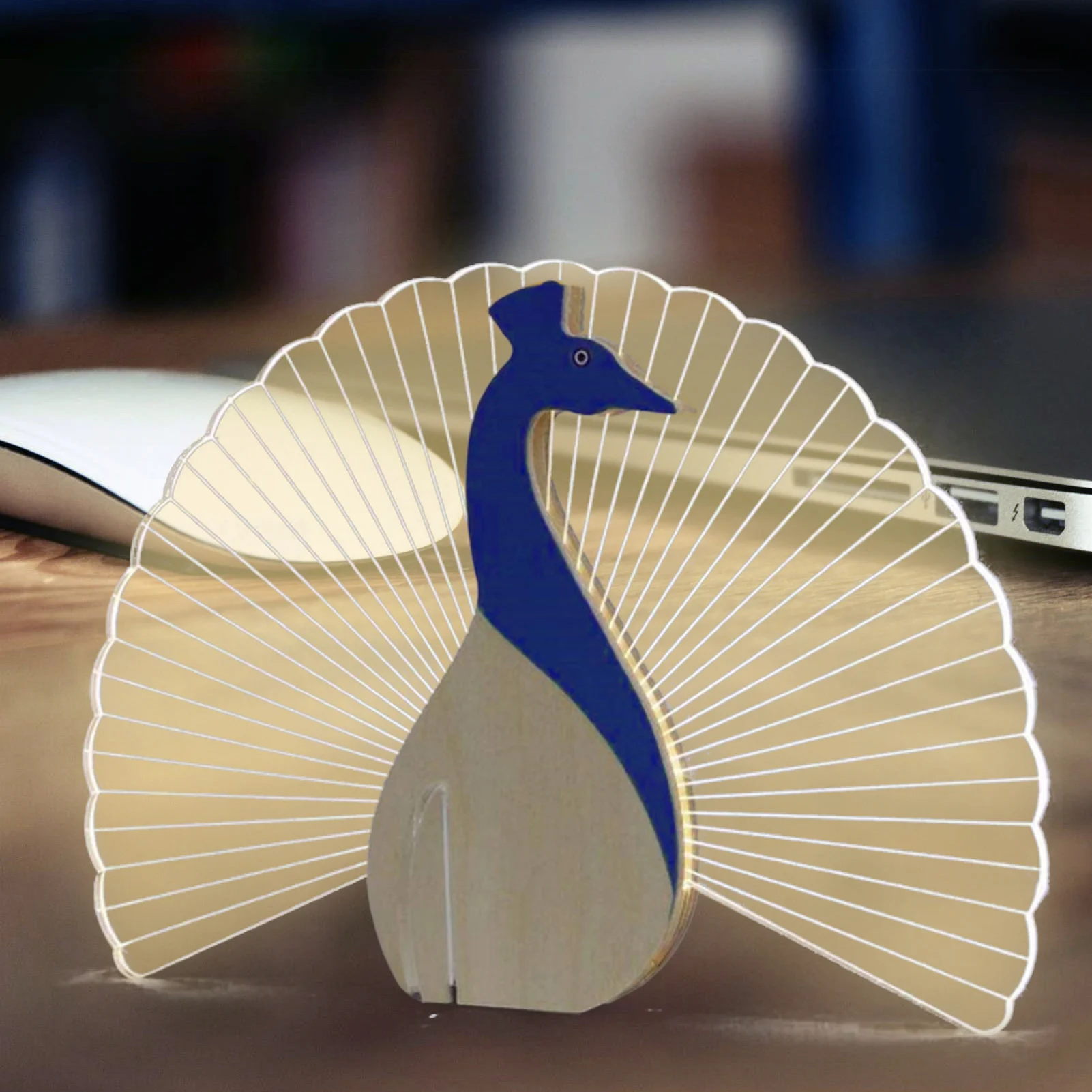 

Peahens Decorative Night Light Wooden Mother's Day Home Decoration LED Wooden Peahen Lights Ornament For Mother's Day Gifts