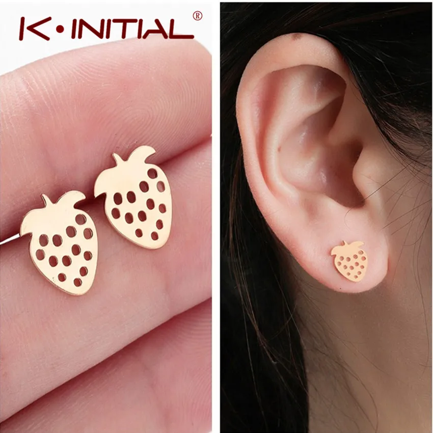 

Kinitial Stainless Steel Strawberry Earring Flat Fruit oorbellen Cute Baby Kids Birthday Gift Gold Sweet Lovely Stud Earrings