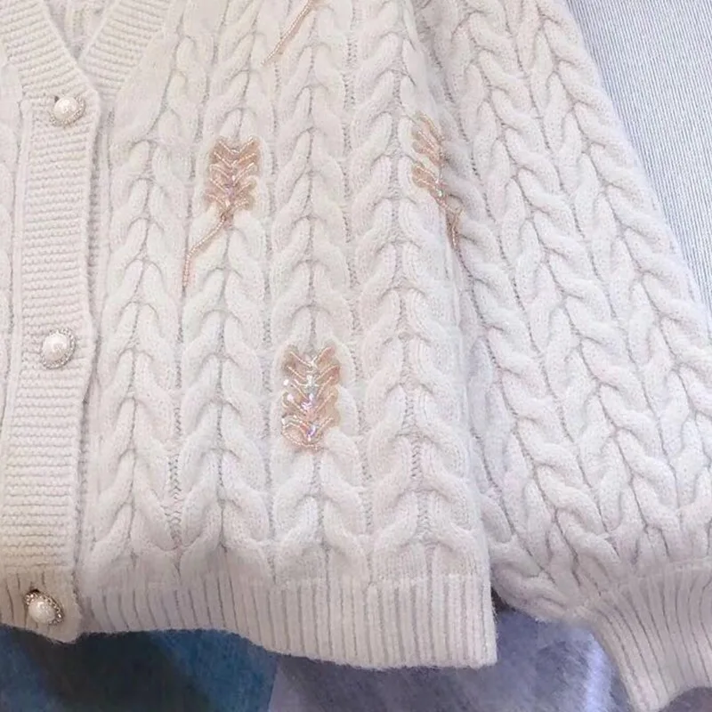 

Women's knitted cardigan autumn and winter new loose lazy style sweater coat V-neck twist beaded sequin knitted cardigan women