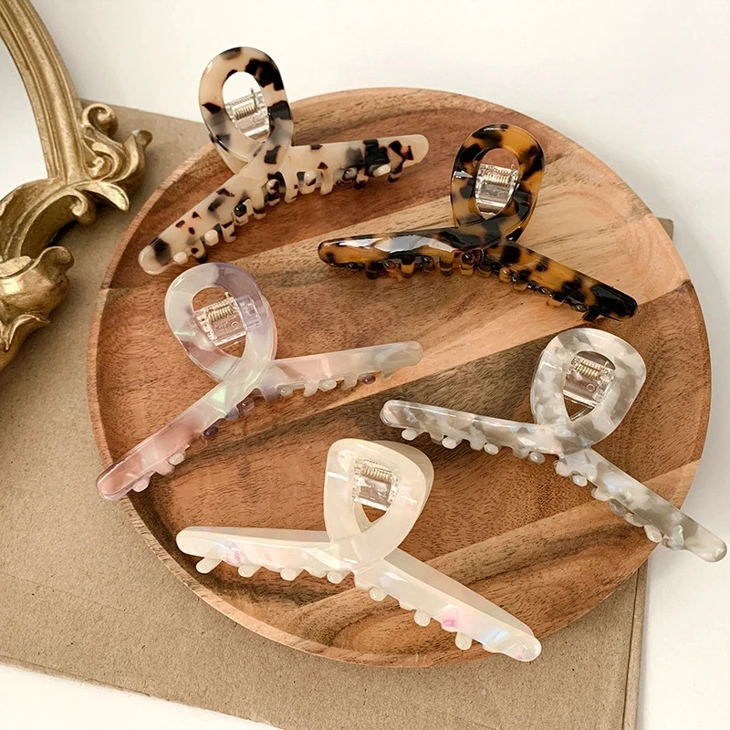 

New Large Geometric Hollow Square Tortoiseshell Leopard Acetate Hair Clip Hair Claw For Women Hair Accessories Hair Style Make