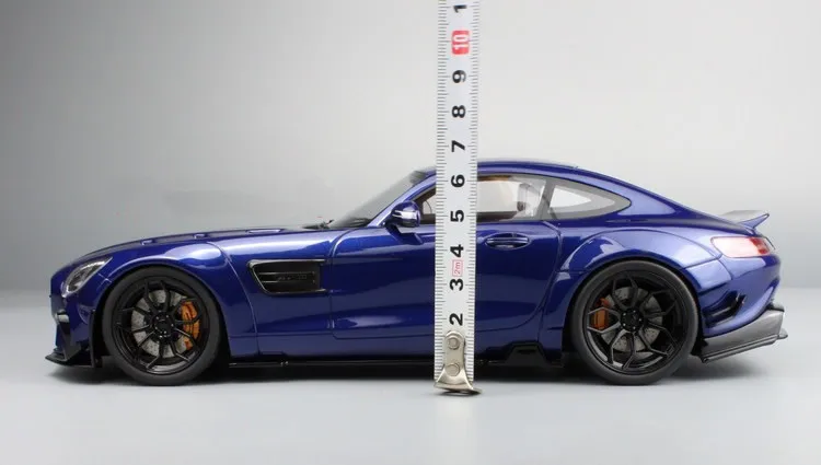 

GT Spirit 1/18 AMG modified GT The Mercedess supercar is modeled after a real car