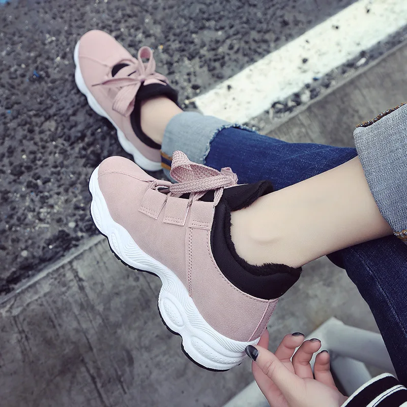 Женские кроссовки на массивной подошве розовые повседневные платформе