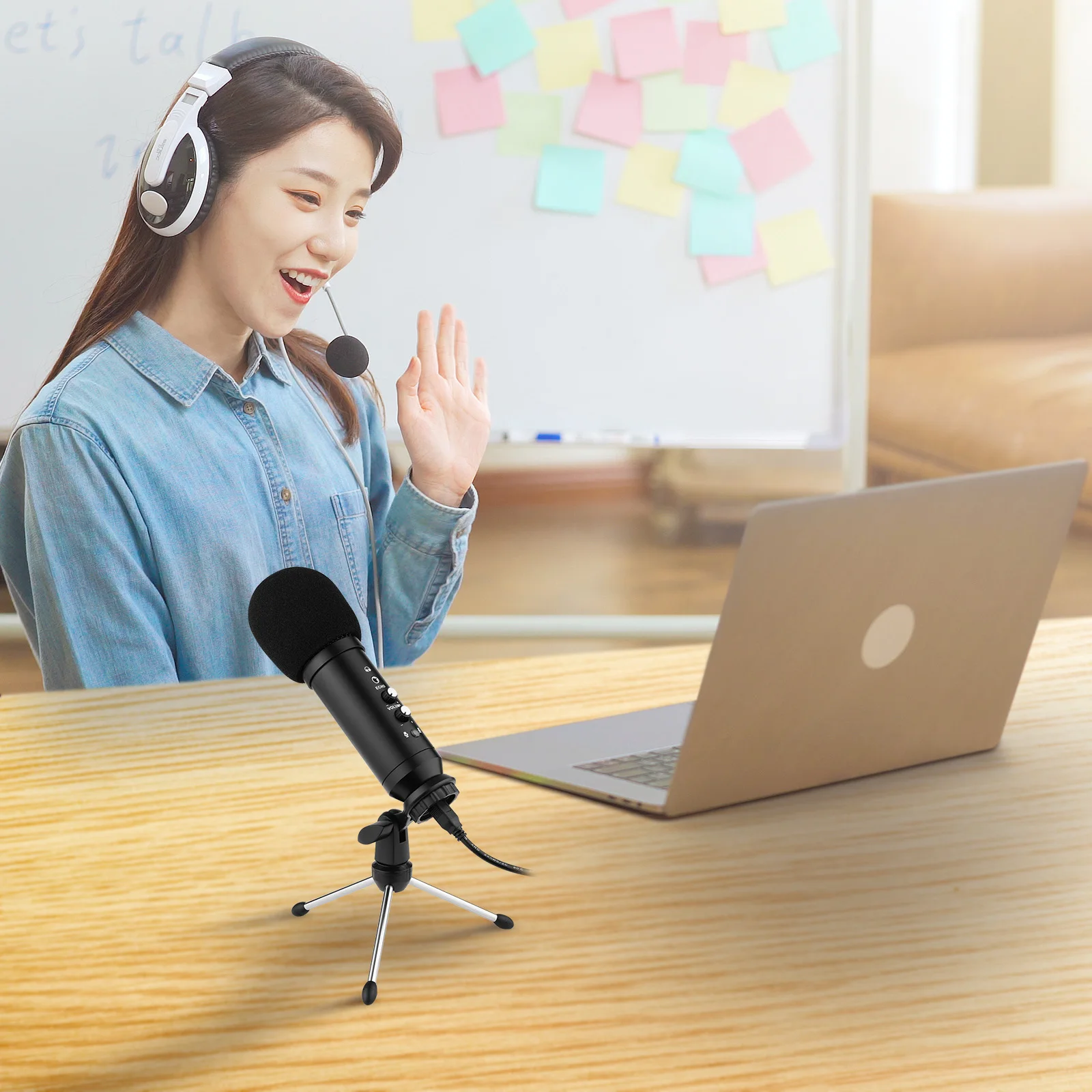 

Studio Recording USB Condenser Microphone Kit with Mini Desktop Metal Tripod Stand Windscreen USB Cable for Music Recording